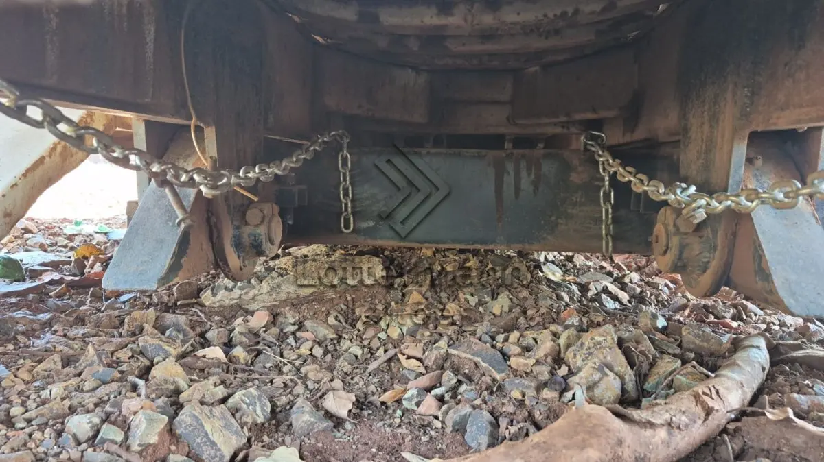 LOTE 006 - CAÇAMBA METÁLICA