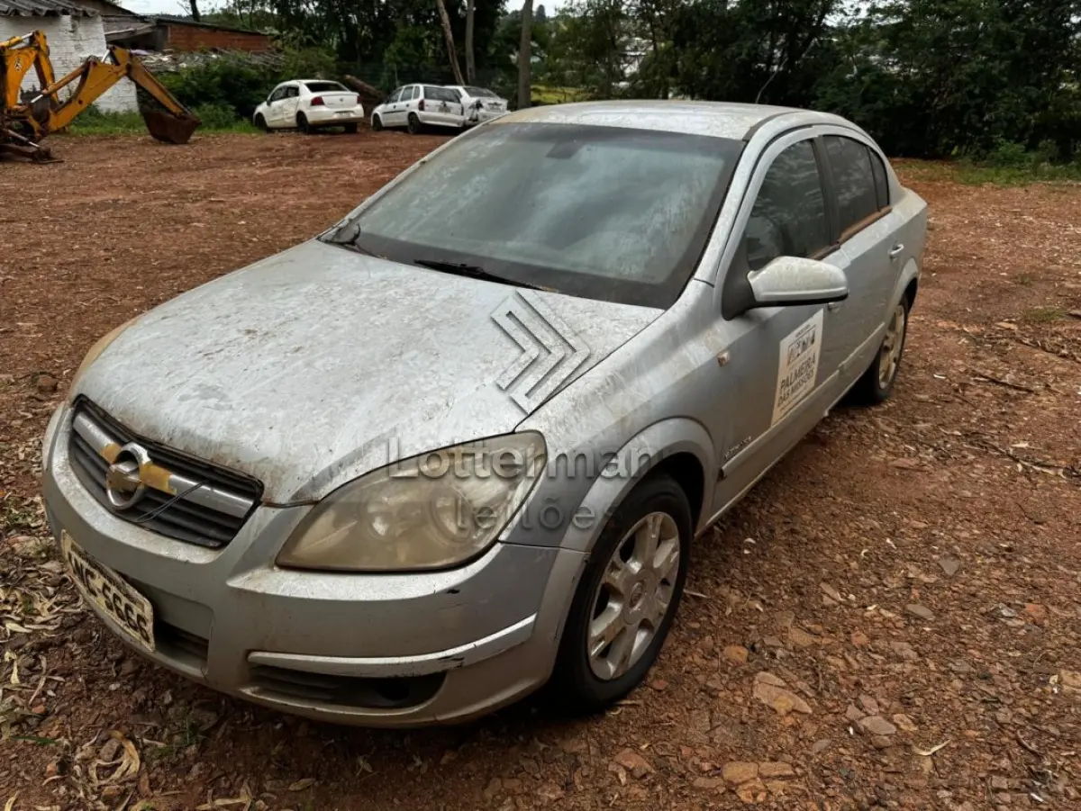 LOTE 001 - GM VECTRA SEDAN ELEGANCE