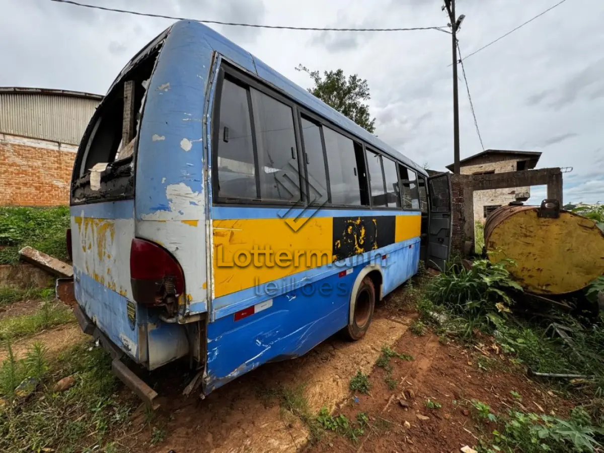 LOTE 004 - ÔNIBUS MARCOPOLO/VOLARE A8 ON