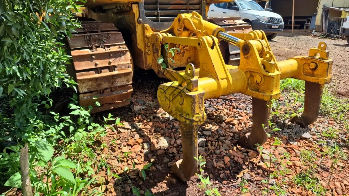 LOTE 003 - TRATOR ESTEIRA KOMATSU D51EX-22