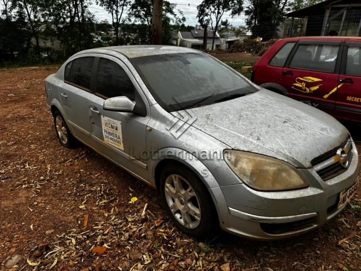 LOTE 001 - GM VECTRA SEDAN ELEGANCE