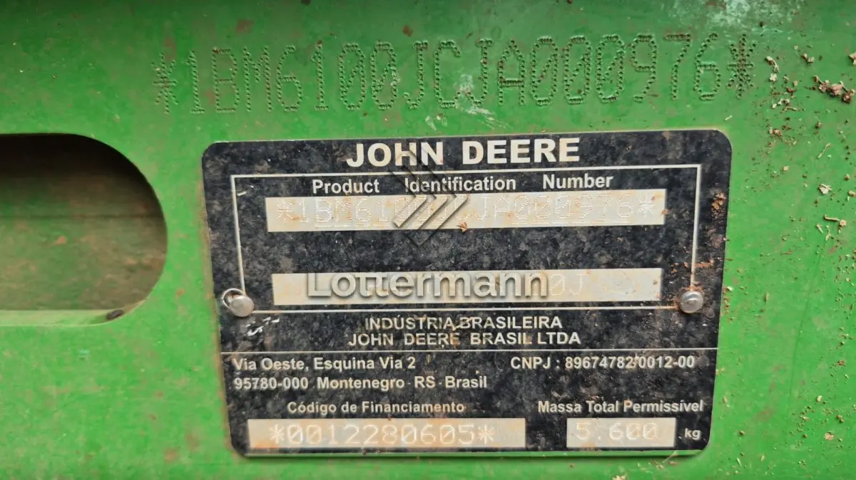 LOTE 008 - TRATOR JOHN DEERE 6100 J 4X4