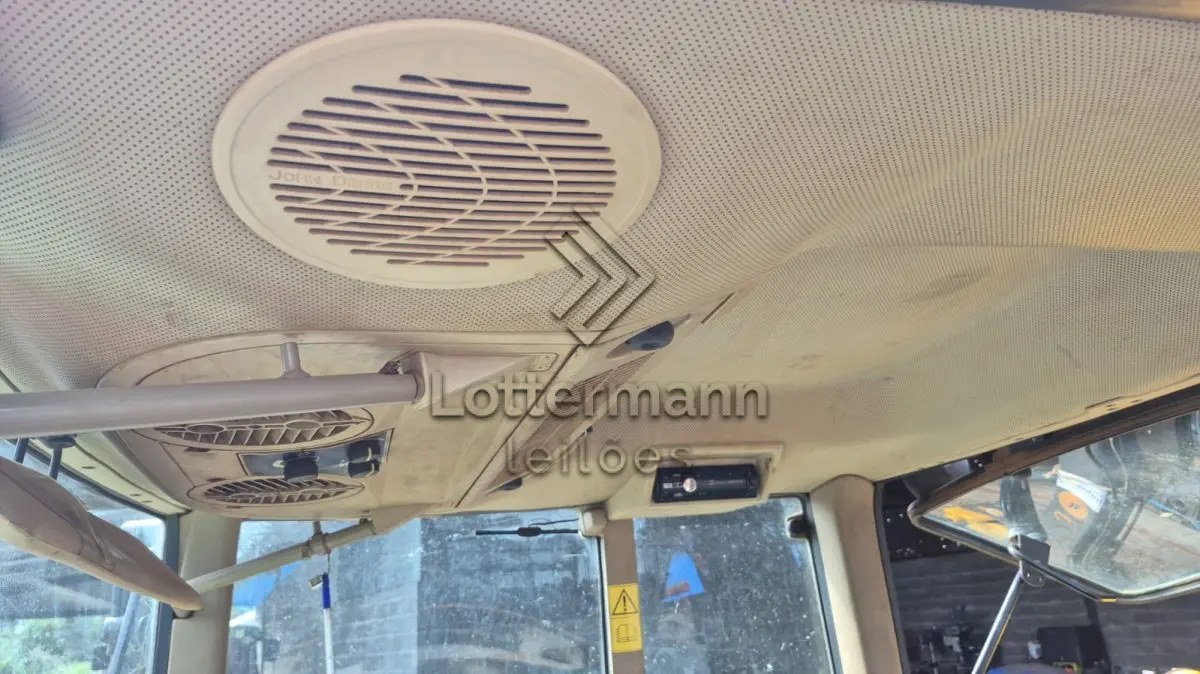 LOTE 008 - TRATOR JOHN DEERE 6100 J 4X4