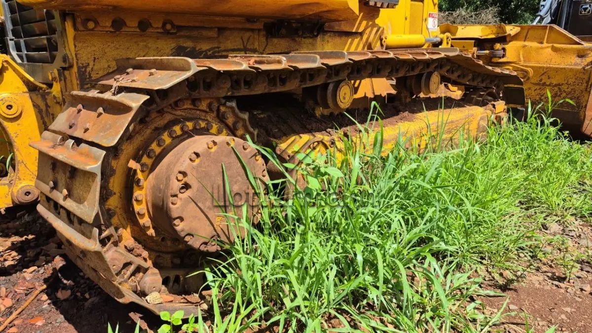 LOTE 003 - TRATOR ESTEIRA KOMATSU D51EX-22