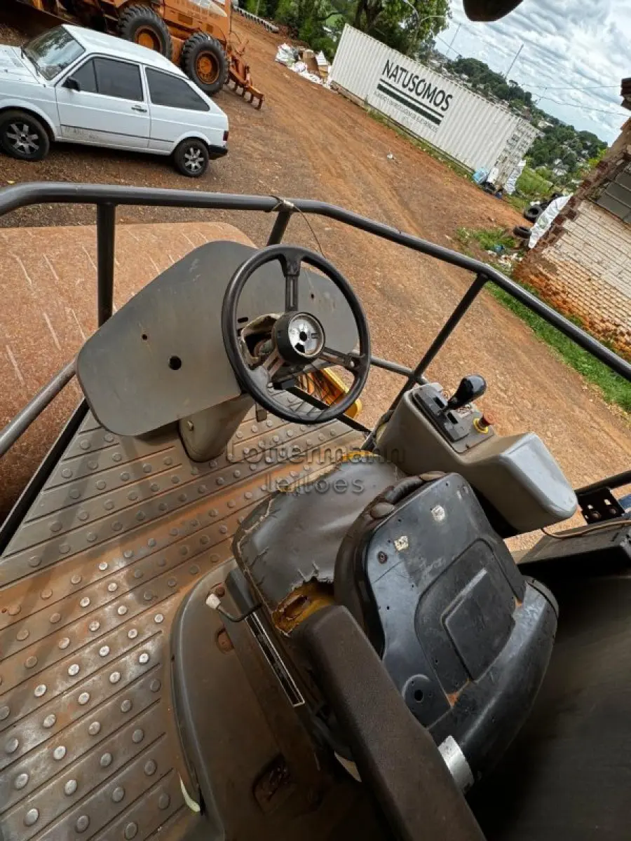 LOTE 022 - ROLO COMPACTADOR VOLVO SD 105F 5801