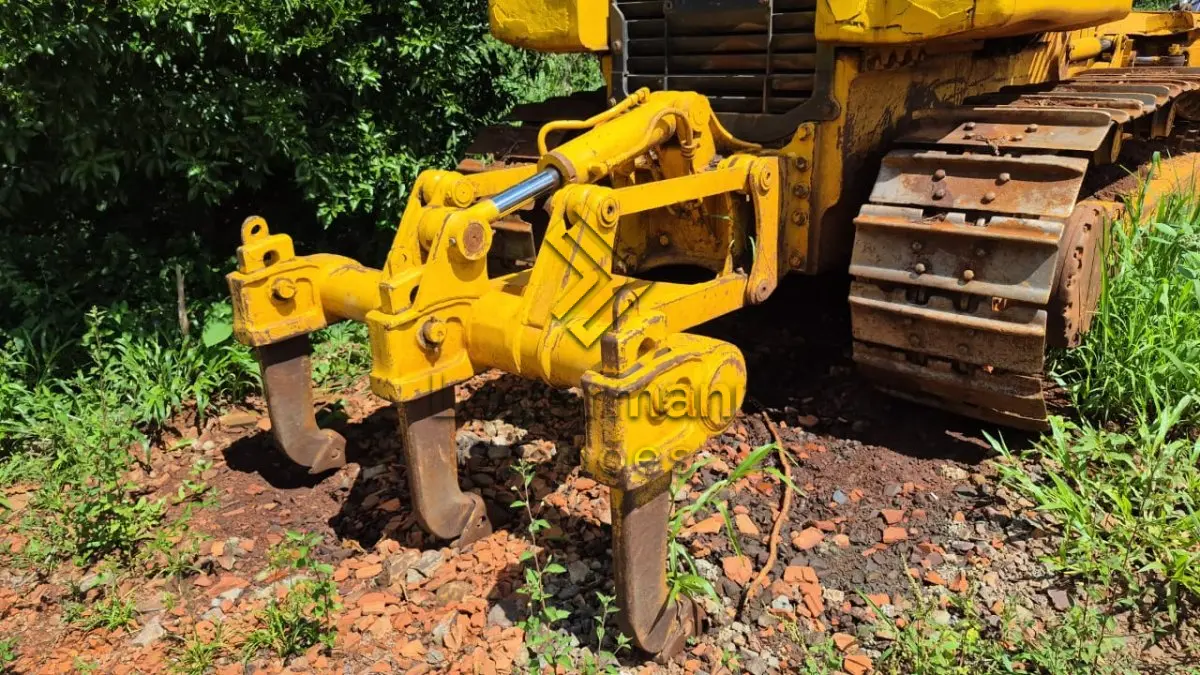 LOTE 003 - TRATOR ESTEIRA KOMATSU D51EX-22