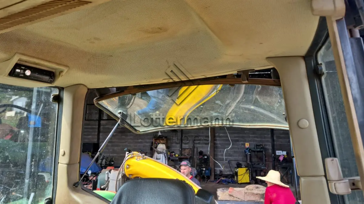 LOTE 008 - TRATOR JOHN DEERE 6100 J 4X4