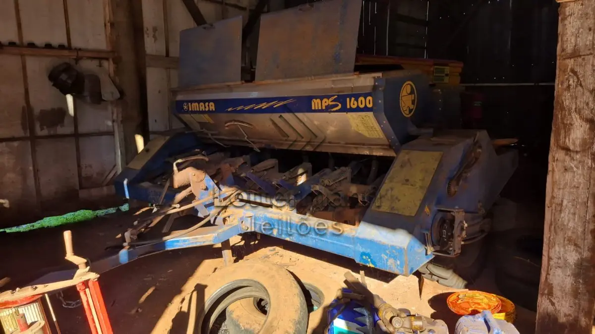 LOTE 005 - MULTIPLANTADEIRA IMASA MPS 1600
