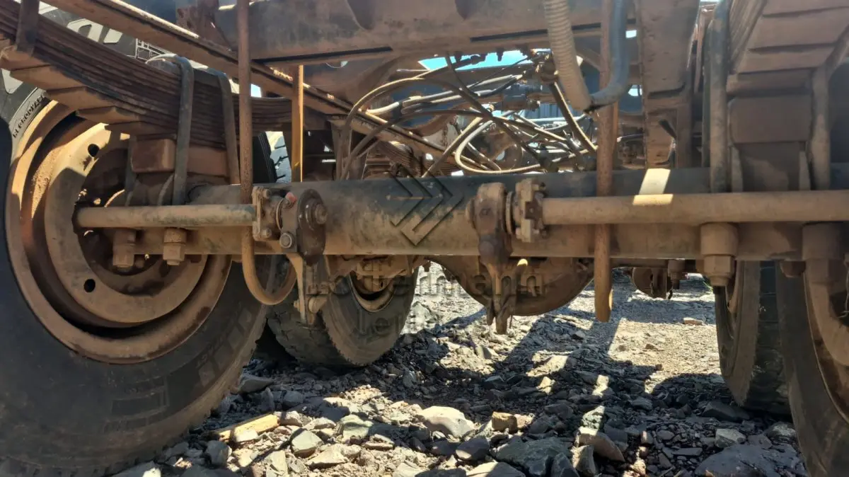 LOTE 001 - CAMINHÃO FORD CARGO 2422E