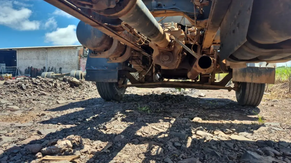 LOTE 001 - CAMINHÃO FORD CARGO 2422E