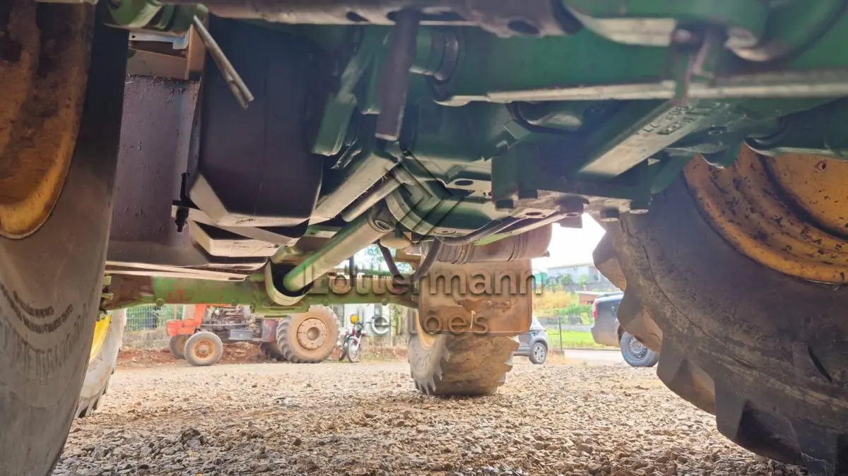 LOTE 008 - TRATOR JOHN DEERE 6100 J 4X4