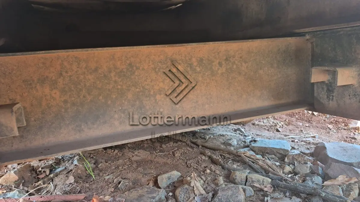 LOTE 006 - CAÇAMBA METÁLICA