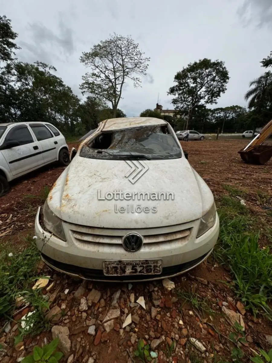 LOTE 003 - VW VOYAGE