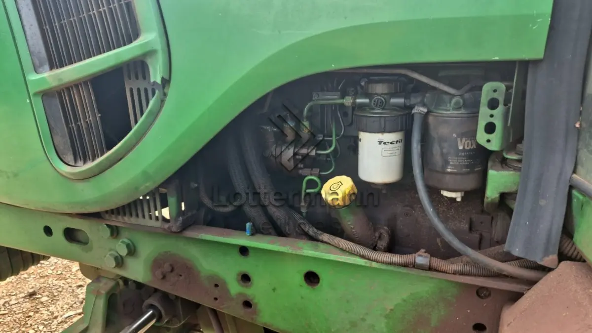 LOTE 008 - TRATOR JOHN DEERE 6100 J 4X4