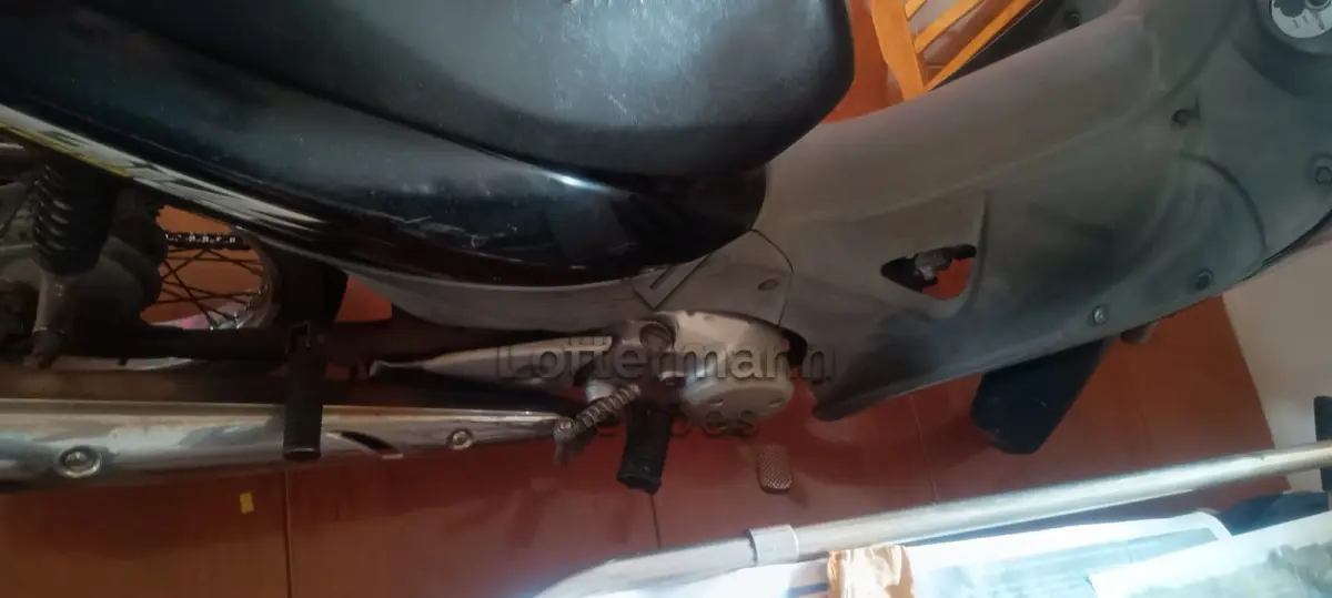 LOTE 001 - HONDA BIZ 125 ES