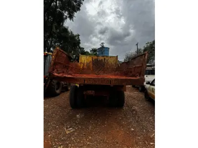 LOTE 015 - MERCEDES BENZ LK 1313