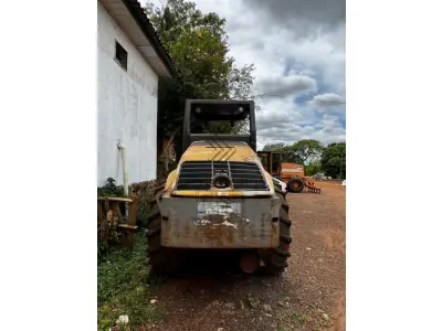LOTE 022 - ROLO COMPACTADOR VOLVO SD 105F 5801