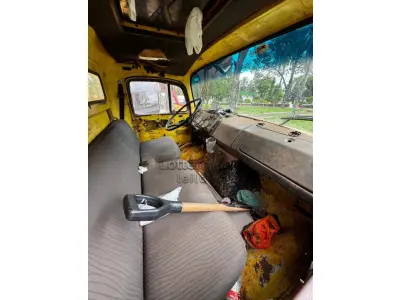 LOTE 015 - MERCEDES BENZ LK 1313