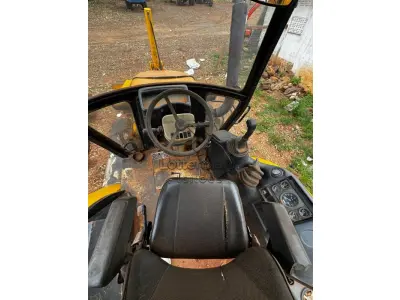 LOTE 017 - RETROESCAVADEIRA RANDON RK406B